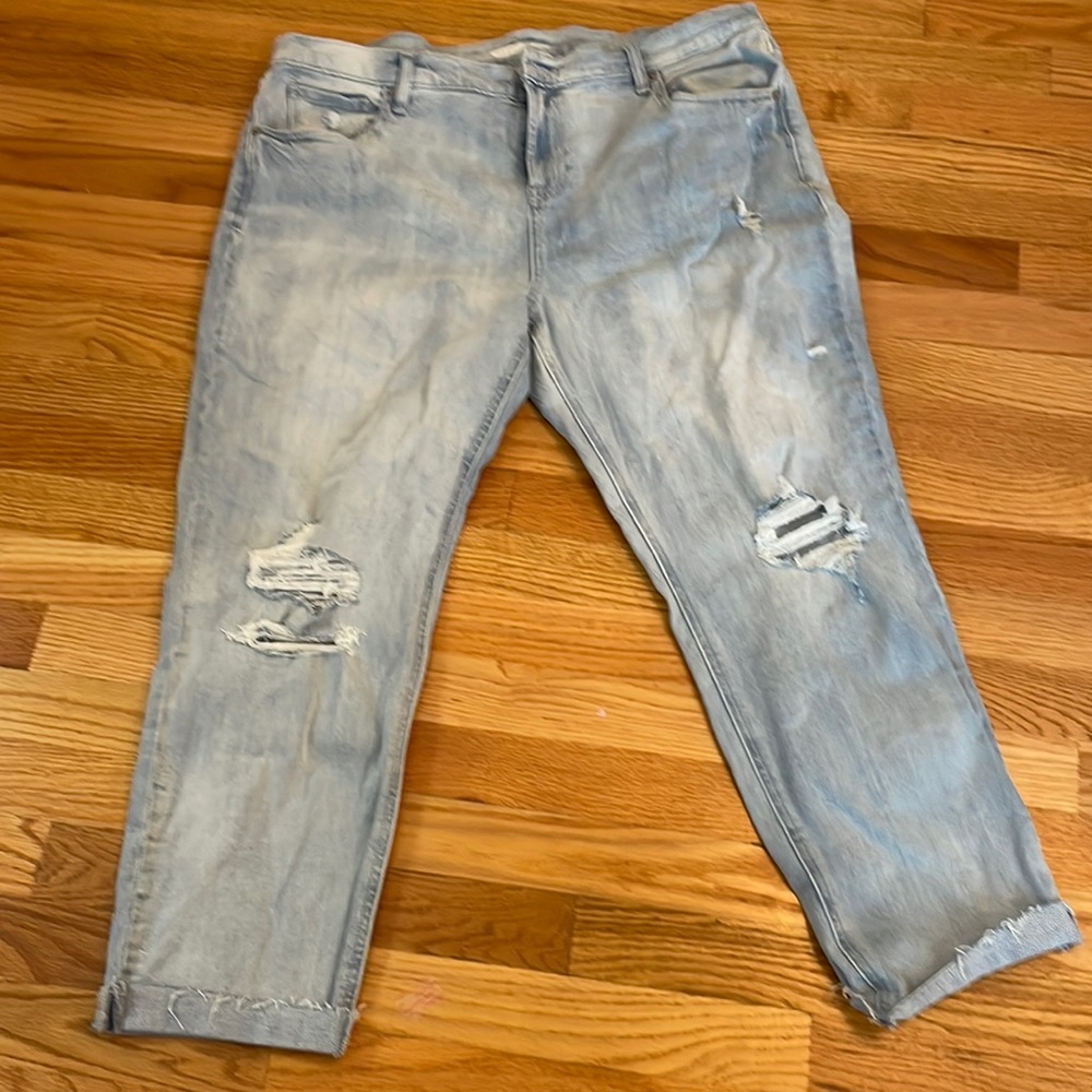🟡 OLD NAVY DISTRESSED BOYFRIEND JEANS LIKE NEW! (16)
